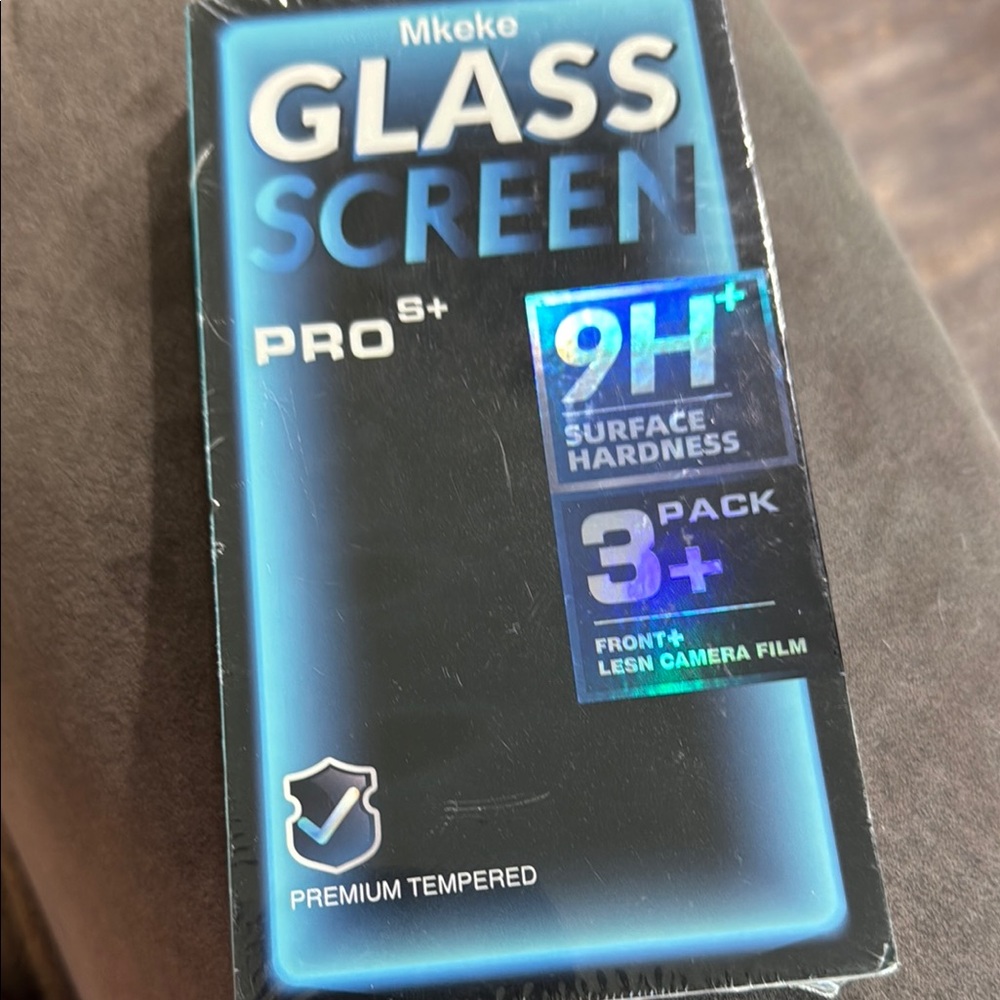 Glass Screen Protector - Black
Specifically for 6.7” iPhone 13 Pro Max
3 pack!